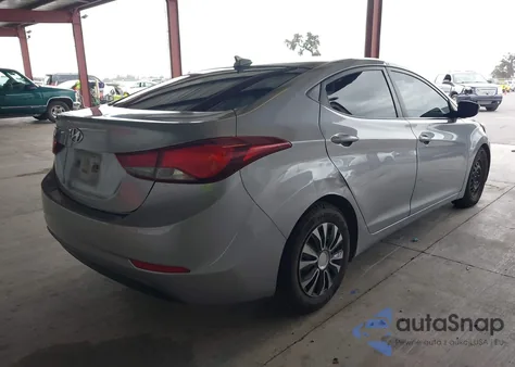 2016 Hyundai Elantra Se z USA, uszkodzony, nr VIN 5NPDH4AE1GH700148